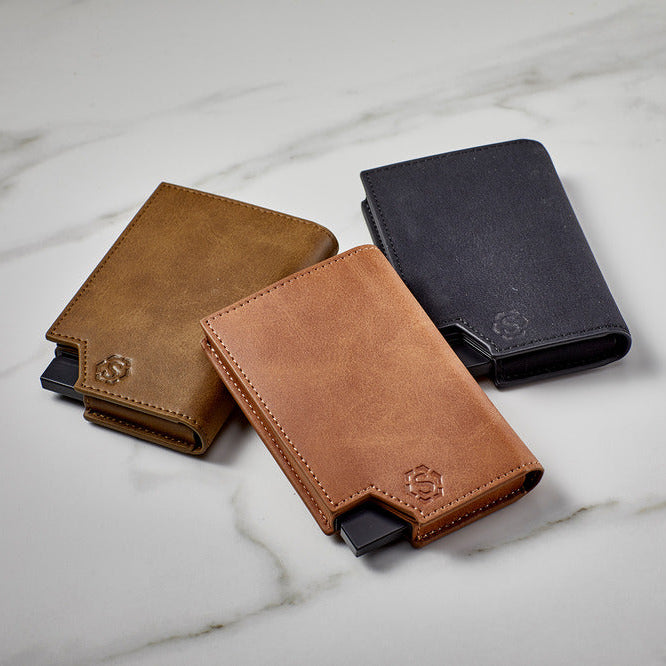 Deluxe Pasjeshouder Kaki + GPS Tracker